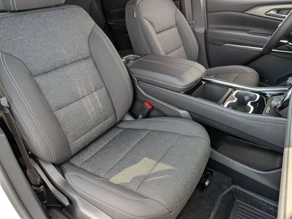 New 2026 Summit White Chevrolet LT image 35