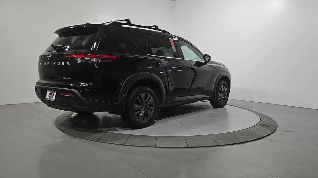 2022 Nissan Pathfinder SV - Photo 5