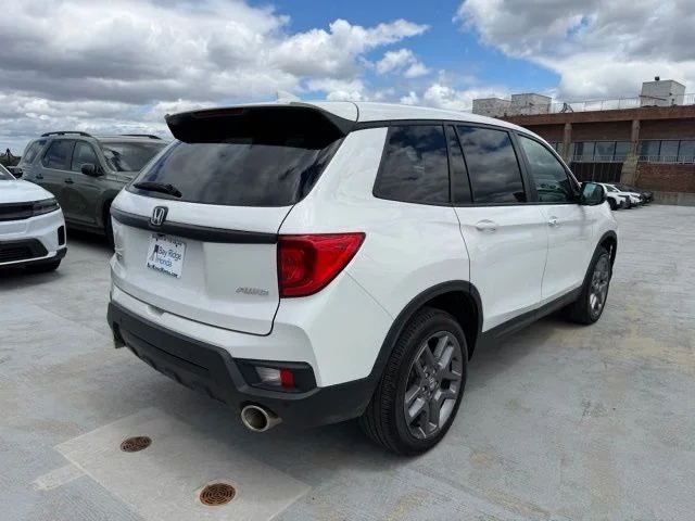 Used 2023  Honda EX-L image 7