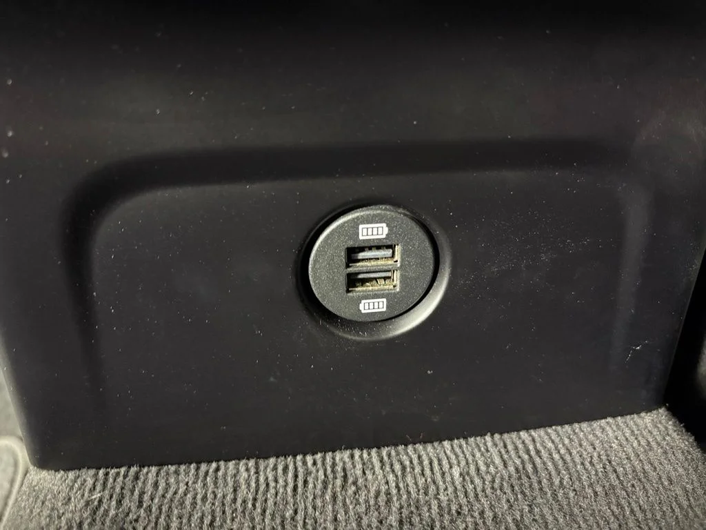 Used 2018 White Porsche Base image 42