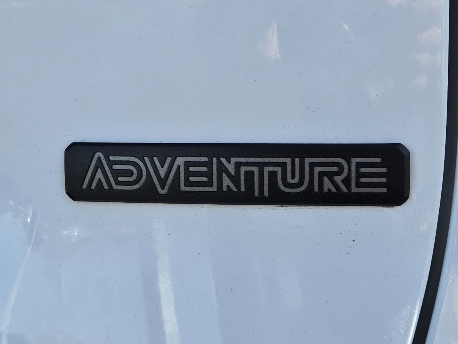 Used 2022 White Toyota Adventure image 9
