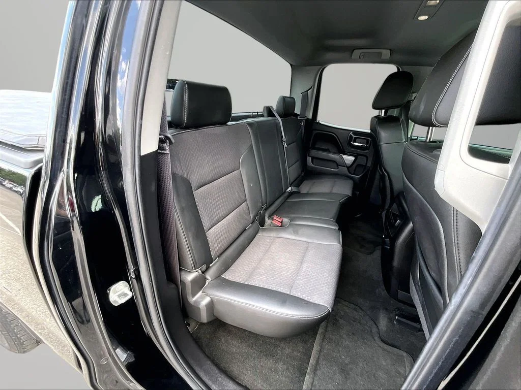Used 2015 Black GMC SLE image 29