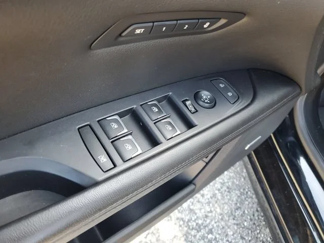 Used 2019 BLACK RAVEN Cadillac 4DR SDN image 9