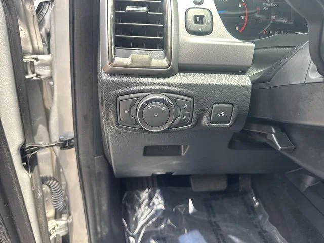 Used 2019 Silver Ford XLT image 24