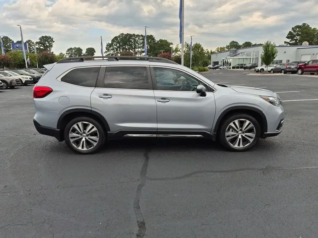 Used 2022 Silver Subaru Limited image 2