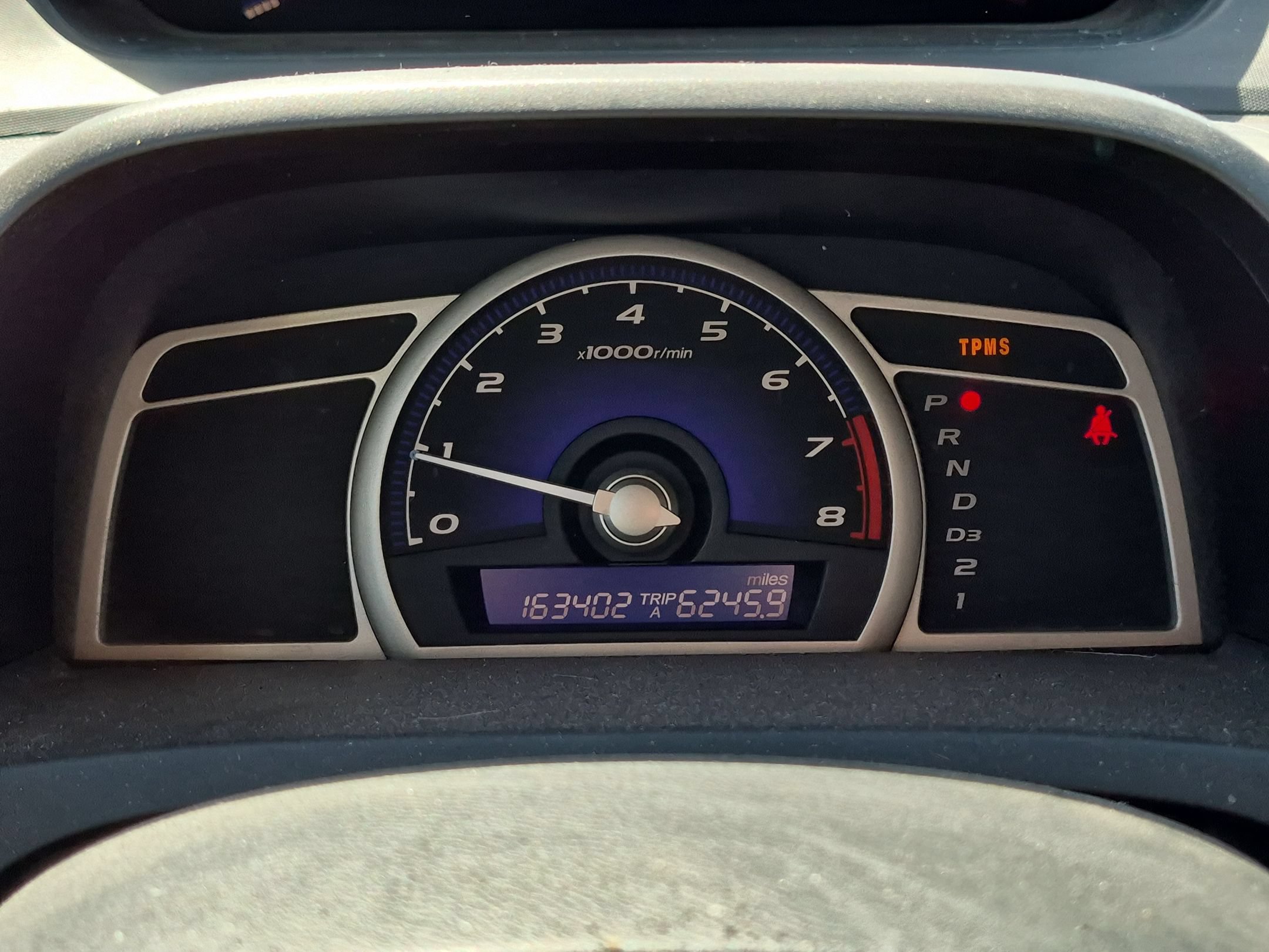 Used 2009 Silver Honda LX image 18