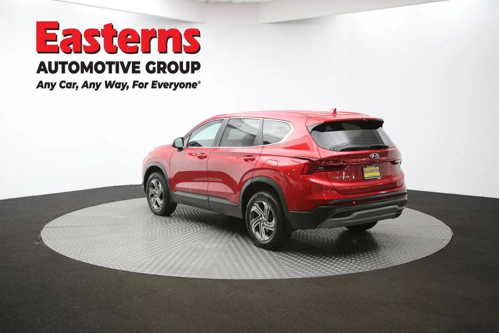 Used 2022 Red Hyundai SE image 63