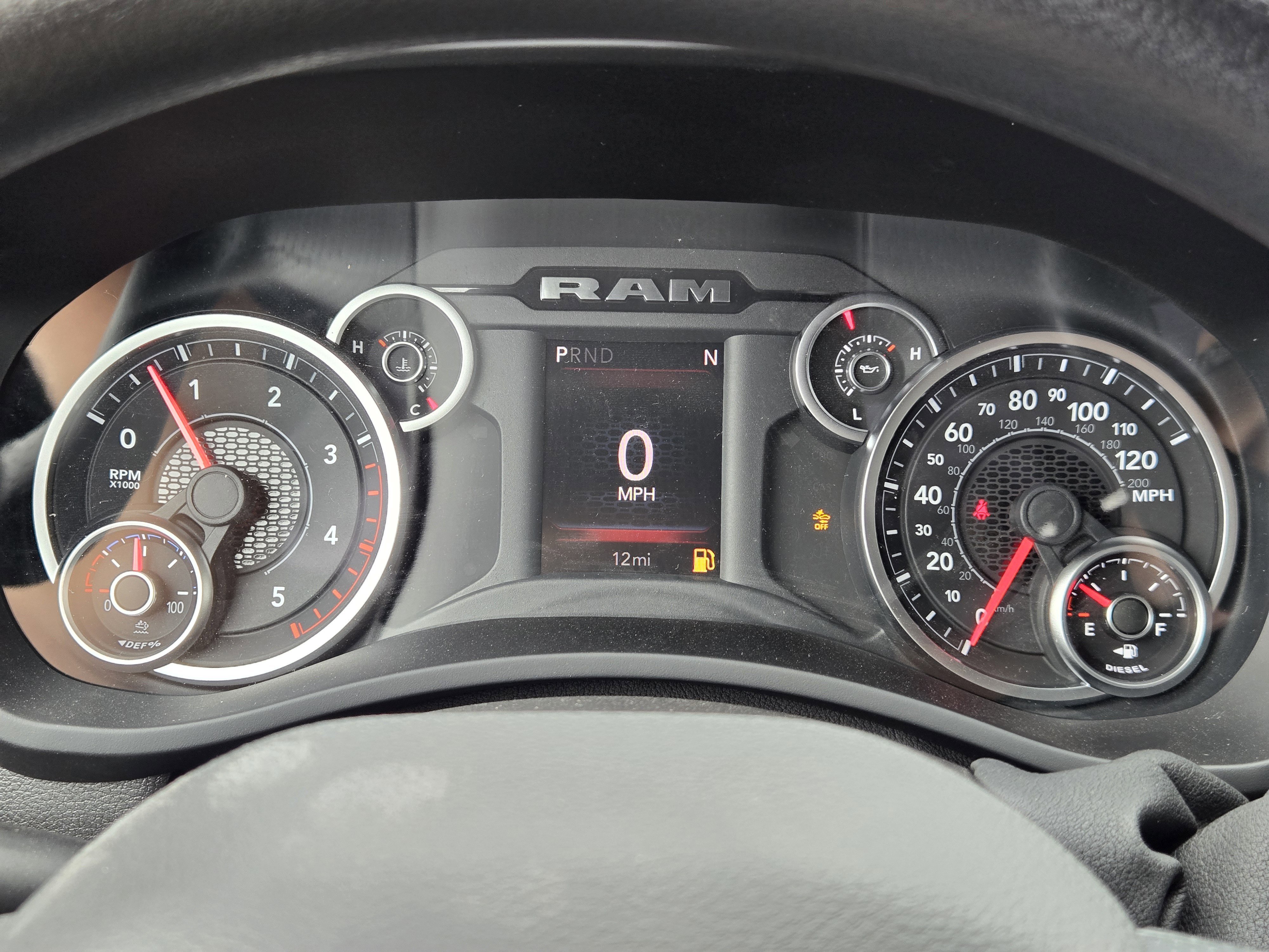 2026 RAM 2500 Tradesman - Photo 12