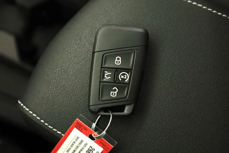 New 2026 Black Volkswagen 1.5T SE image 40