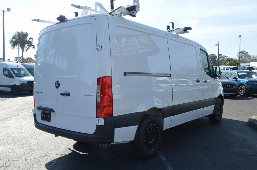 New 2026 Arctic White Mercedes-Benz Cargo 144 WB image 19