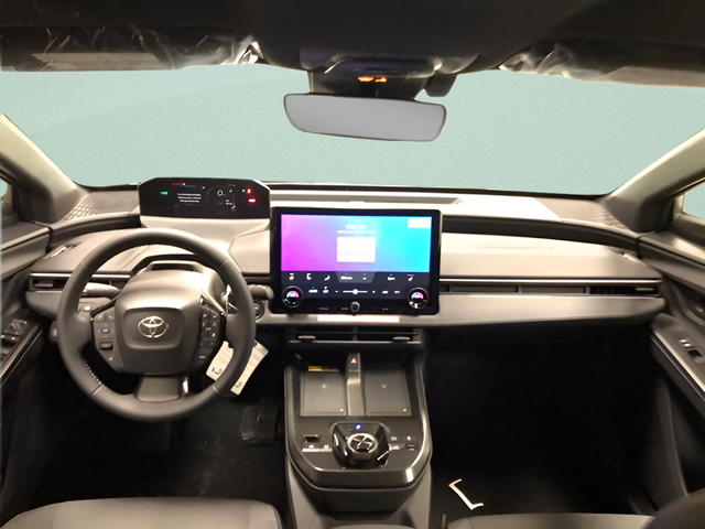Certified Used 2026  Toyota XLE image 38