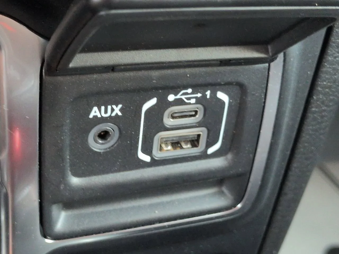 Used 2024 Anvil Clear Coat Jeep Rubicon image 19