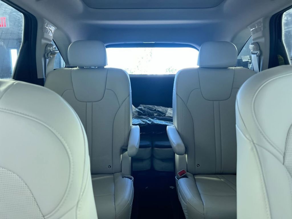 New 2026 Aurora Black Pearl Kia EX image 31