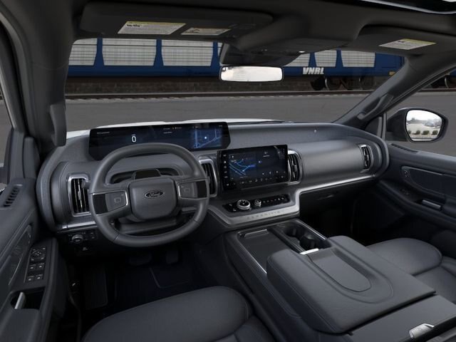 New 2026 Space Silver Metallic Ford Platinum image 32