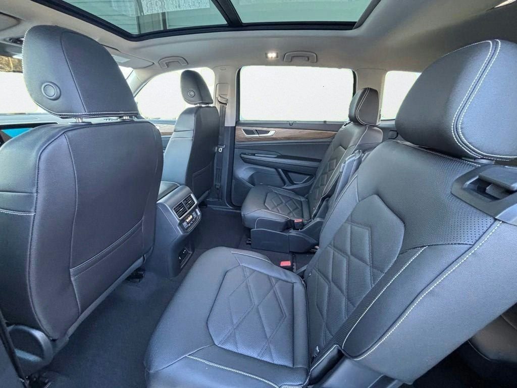 2026 Volkswagen Atlas SE w/Tech - Photo 14