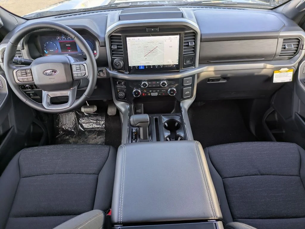 New 2026 Carbonized Gray Metallic Ford XLT image 41