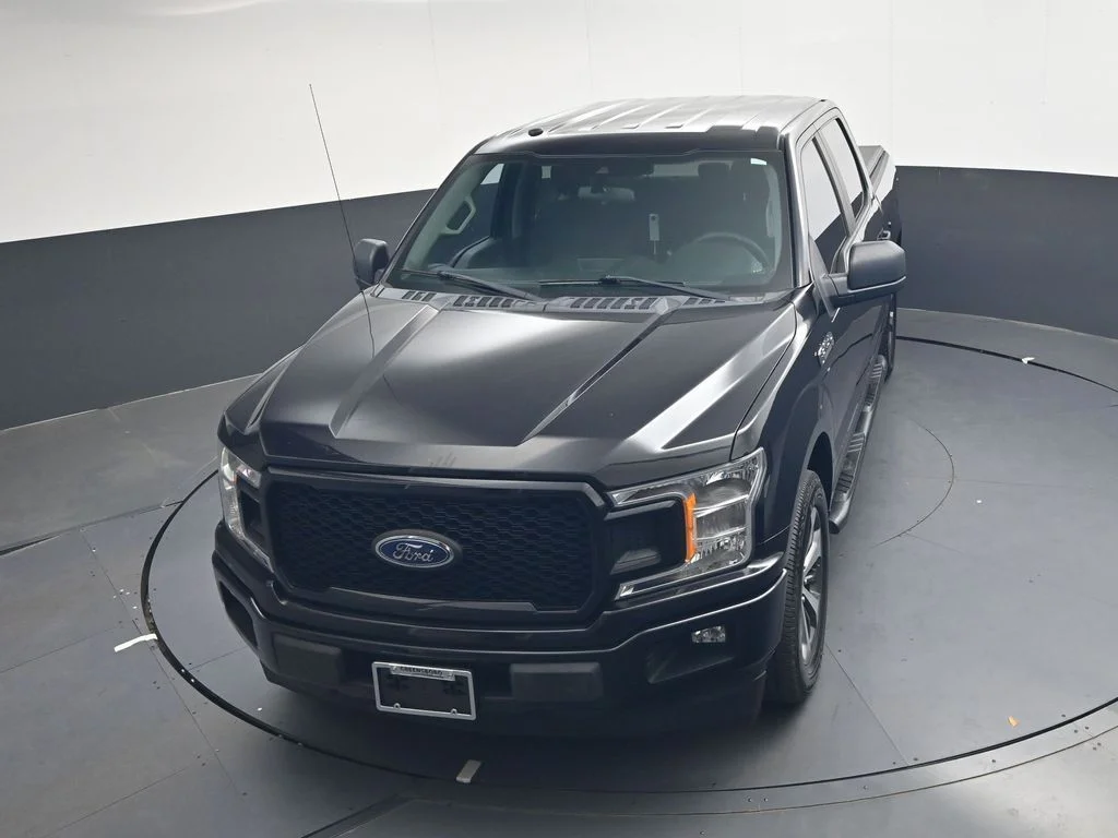 Used 2019 Black Ford XL image 23