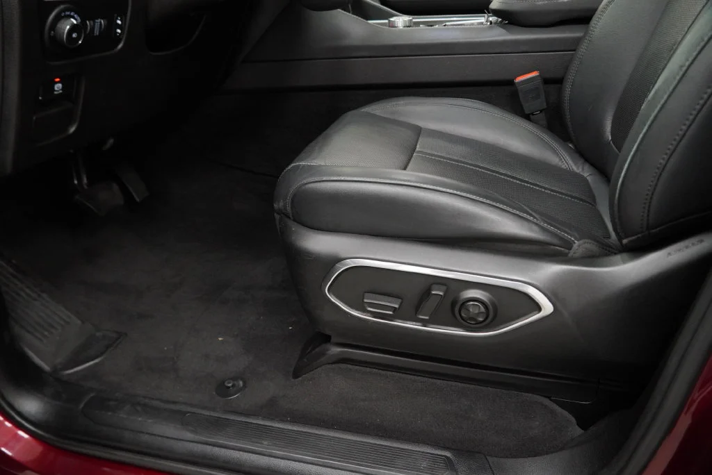 Used 2022 Red Jeep Series II image 35