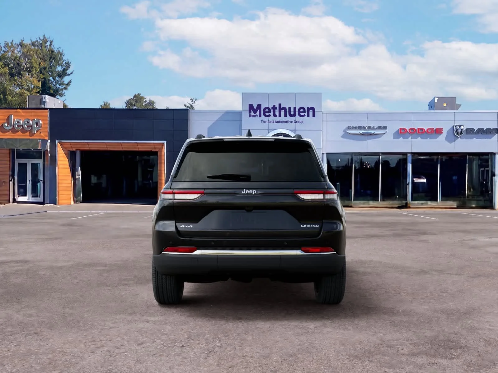New 2026 Diamond Black Crystal Pearlcoat Jeep Limited image 7