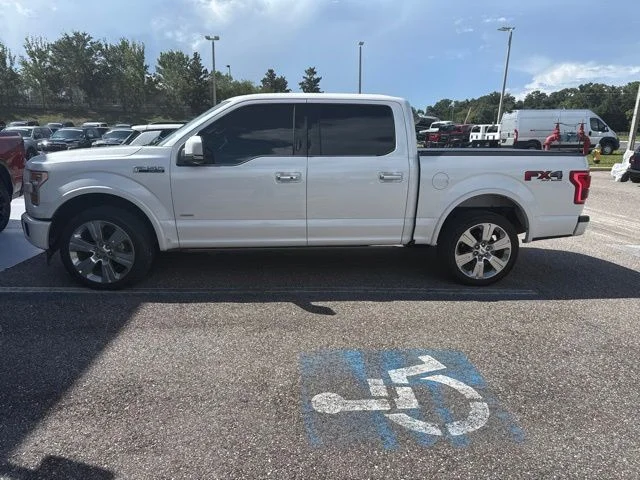 Used 2017 White Ford Limited image 1