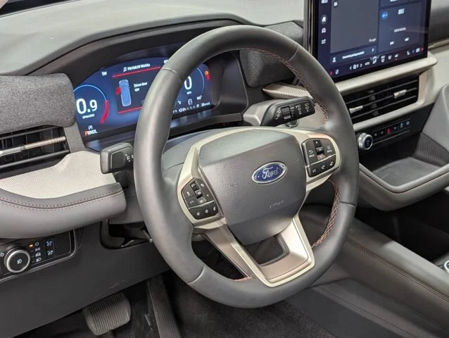 New 2026 Vapor Blue Metallic Ford Active image 38