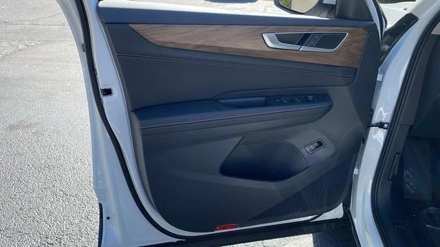 2026 Volkswagen Atlas SE w/Tech - Photo 19