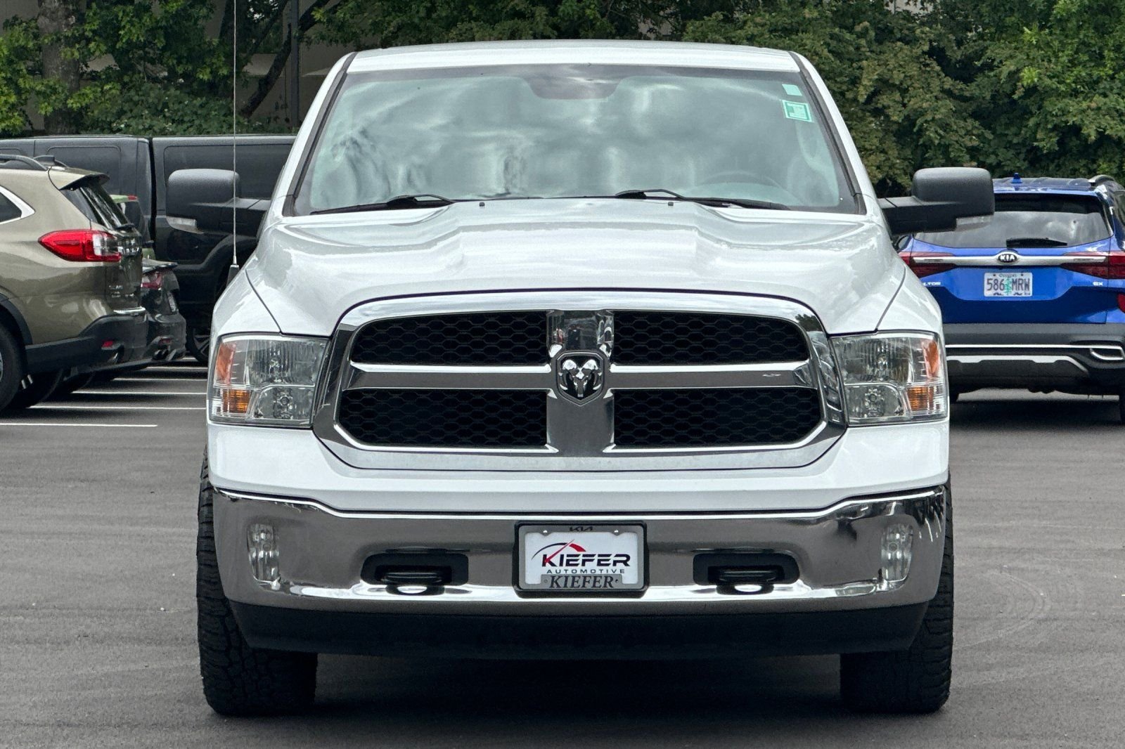 Used 2018 White Ram SLT image 9