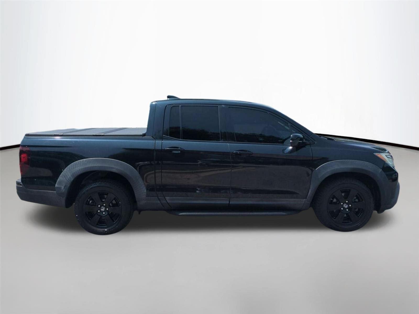Used 2017 Crystal Black Pearl Honda Black Edition image 6