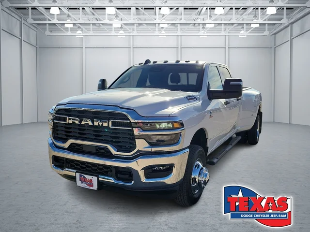 2026 Ram 3500 TRADESMAN CREW CAB 4X4 8' BOX