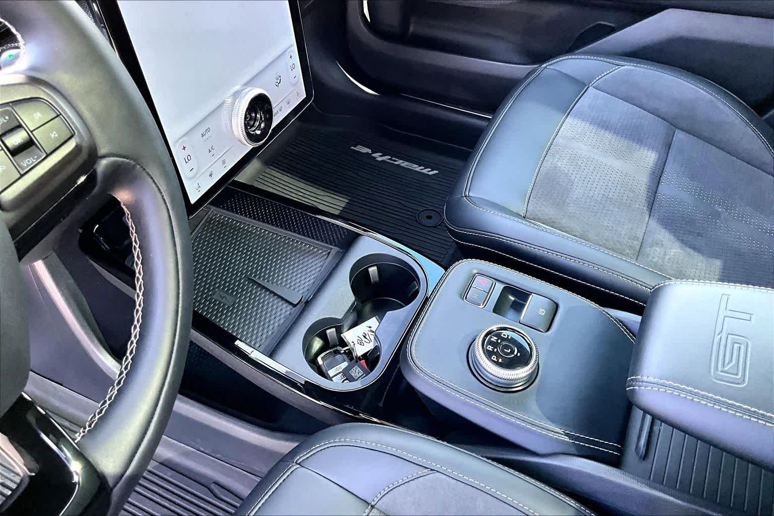 Used 2023 Star White Metallic Tri-Coat Ford GT image 16