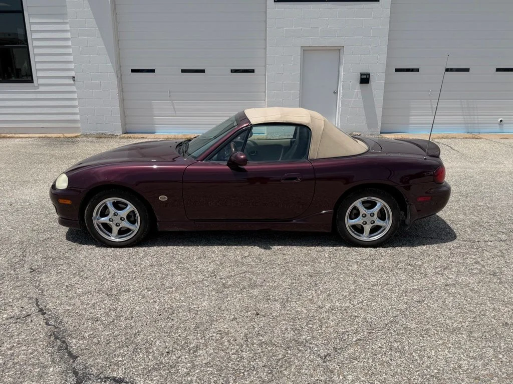 Used 2000 Red Mazda LS image 6