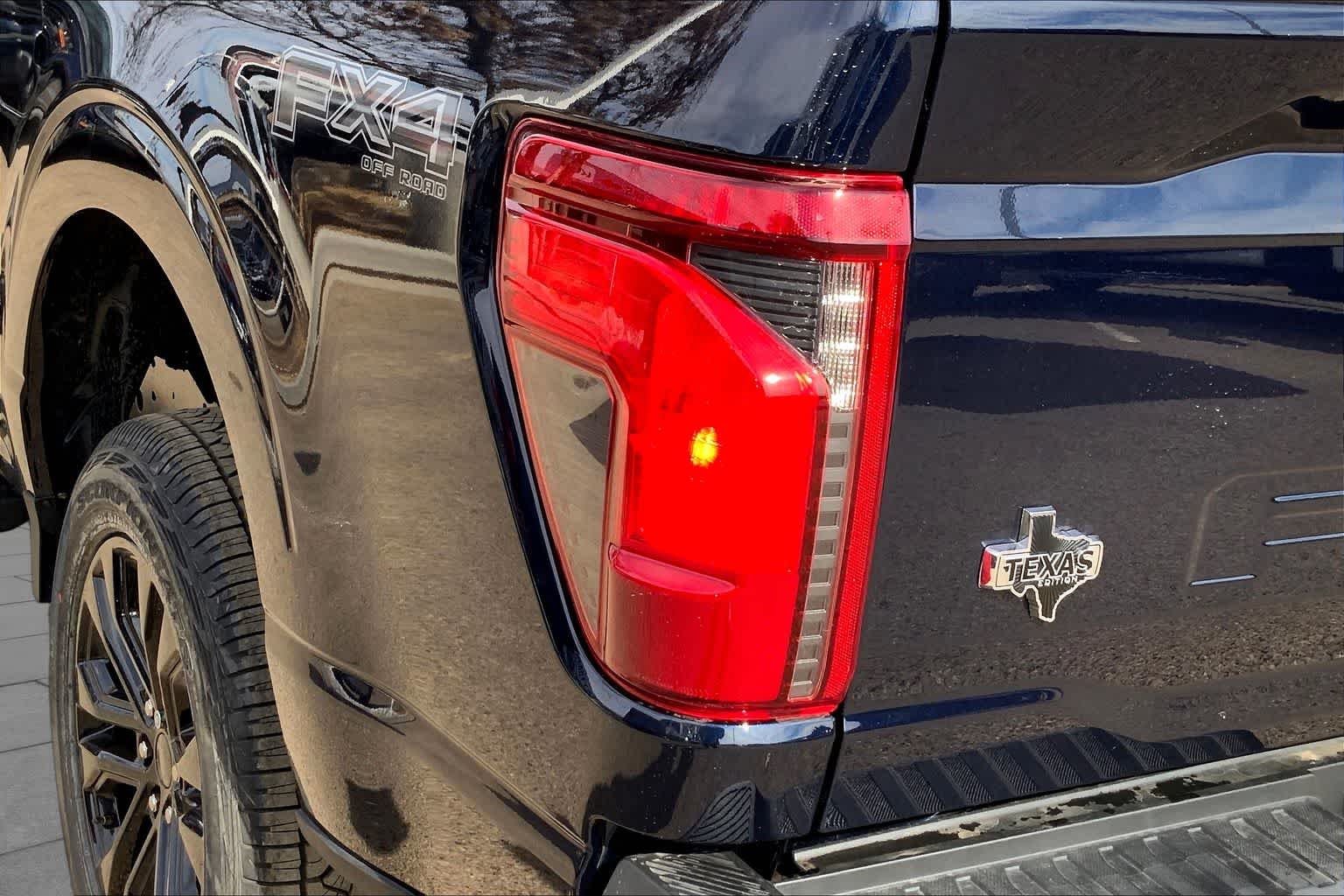 New 2026 Antimatter Blue Metallic Ford XLT image 14