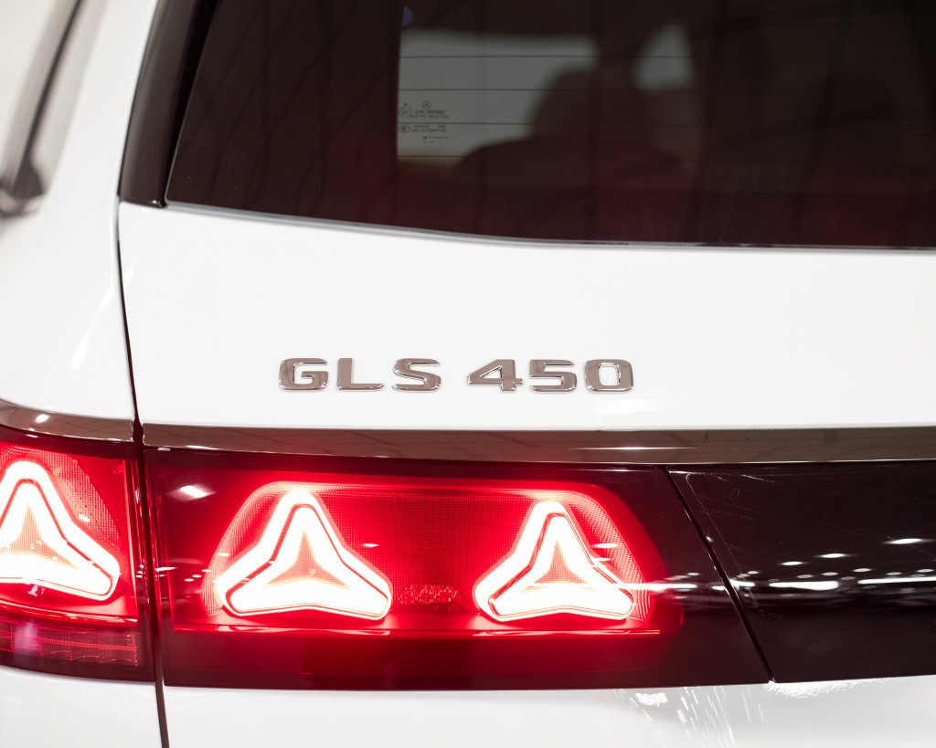New 2027 Polar White Mercedes-Benz GLS 450 image 11
