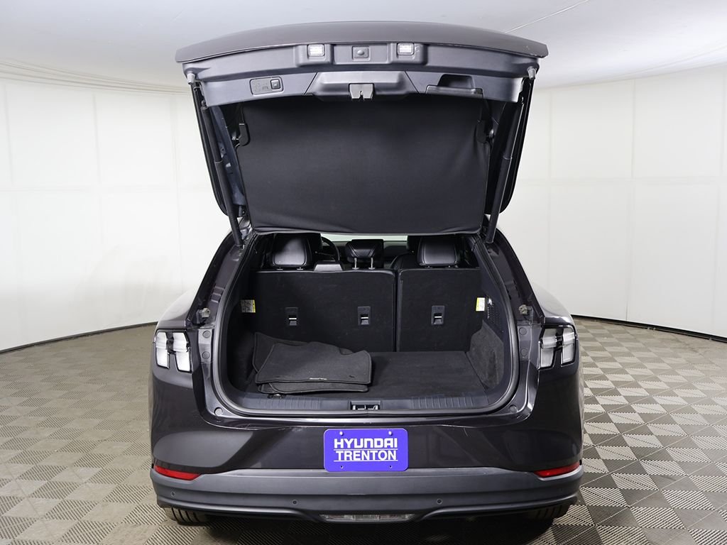 Used 2022 Gray Ford Select image 15