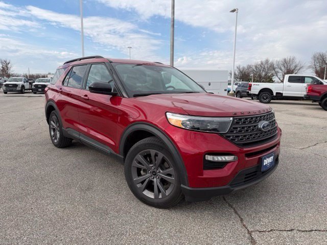 Certified Used 2022 Red Metallic Ford XLT image 1