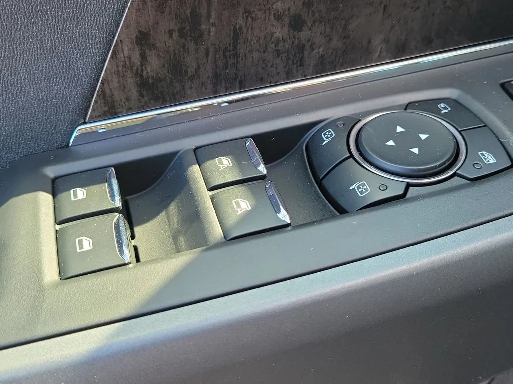 New 2026 Carbonized Gray Metallic Ford F-350® Lariat® image 26