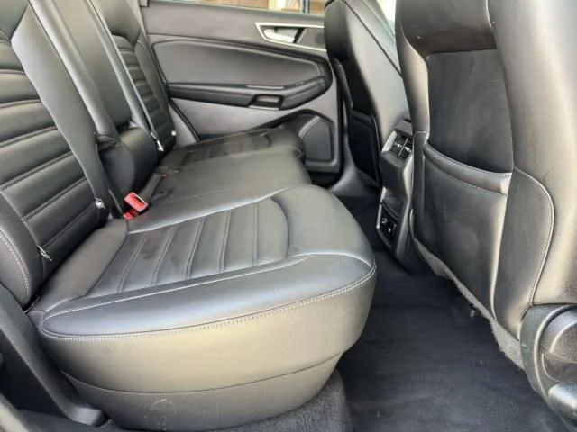 Used 2022 Silver Ford SEL image 43