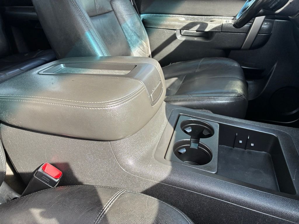 Used 2014 Silver Chevrolet LT image 34
