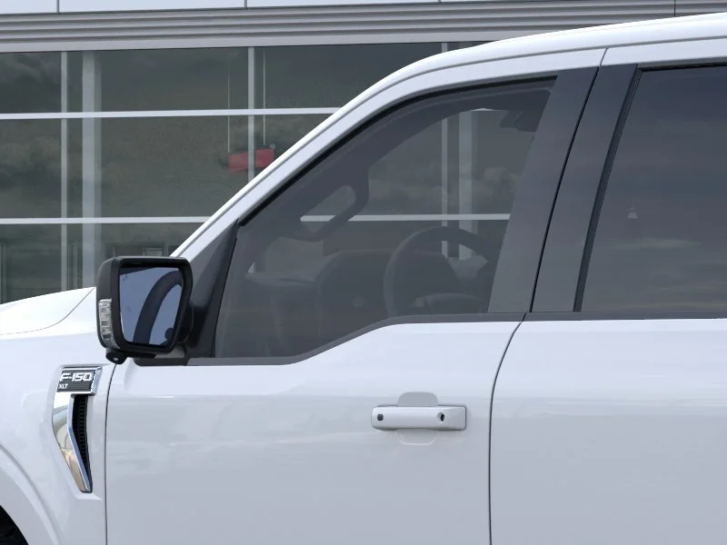 New 2026 Oxford White Ford XLT image 43