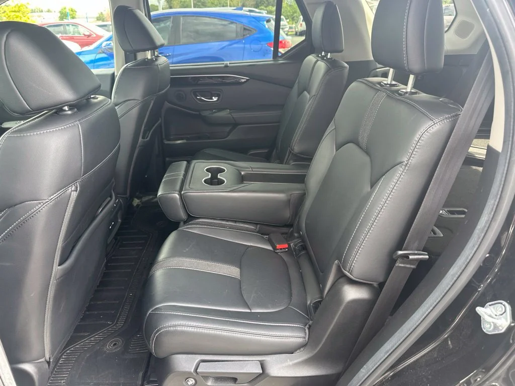 Used 2024  Honda Touring image 10