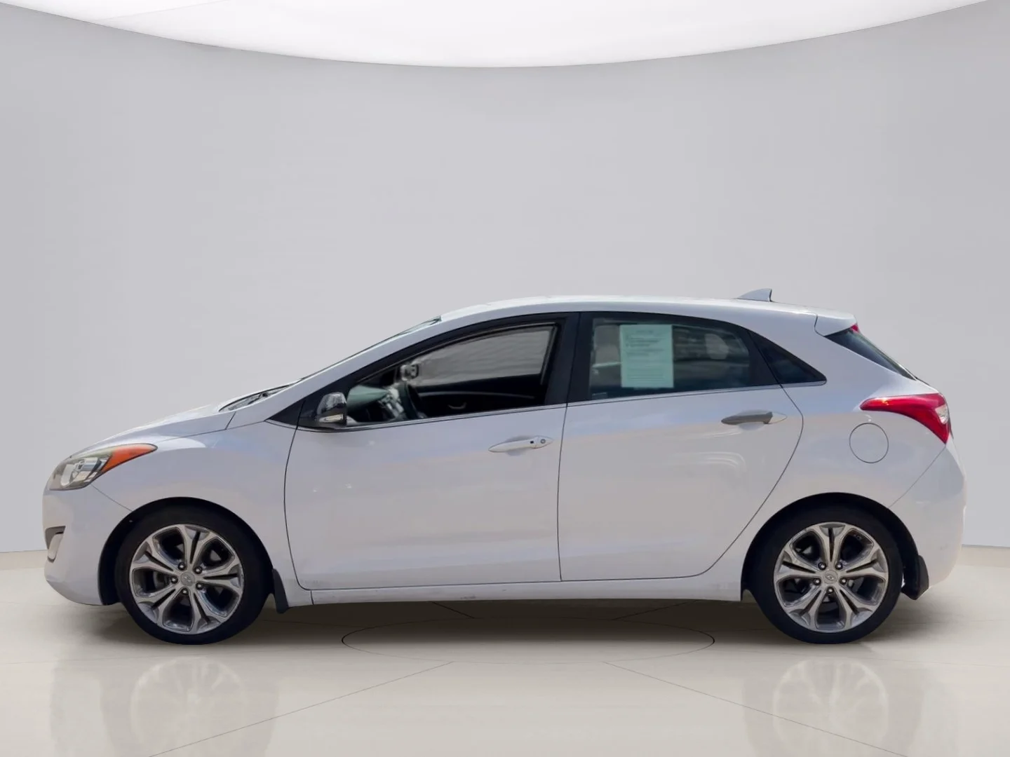 Used 2015 White Hyundai GT image 2