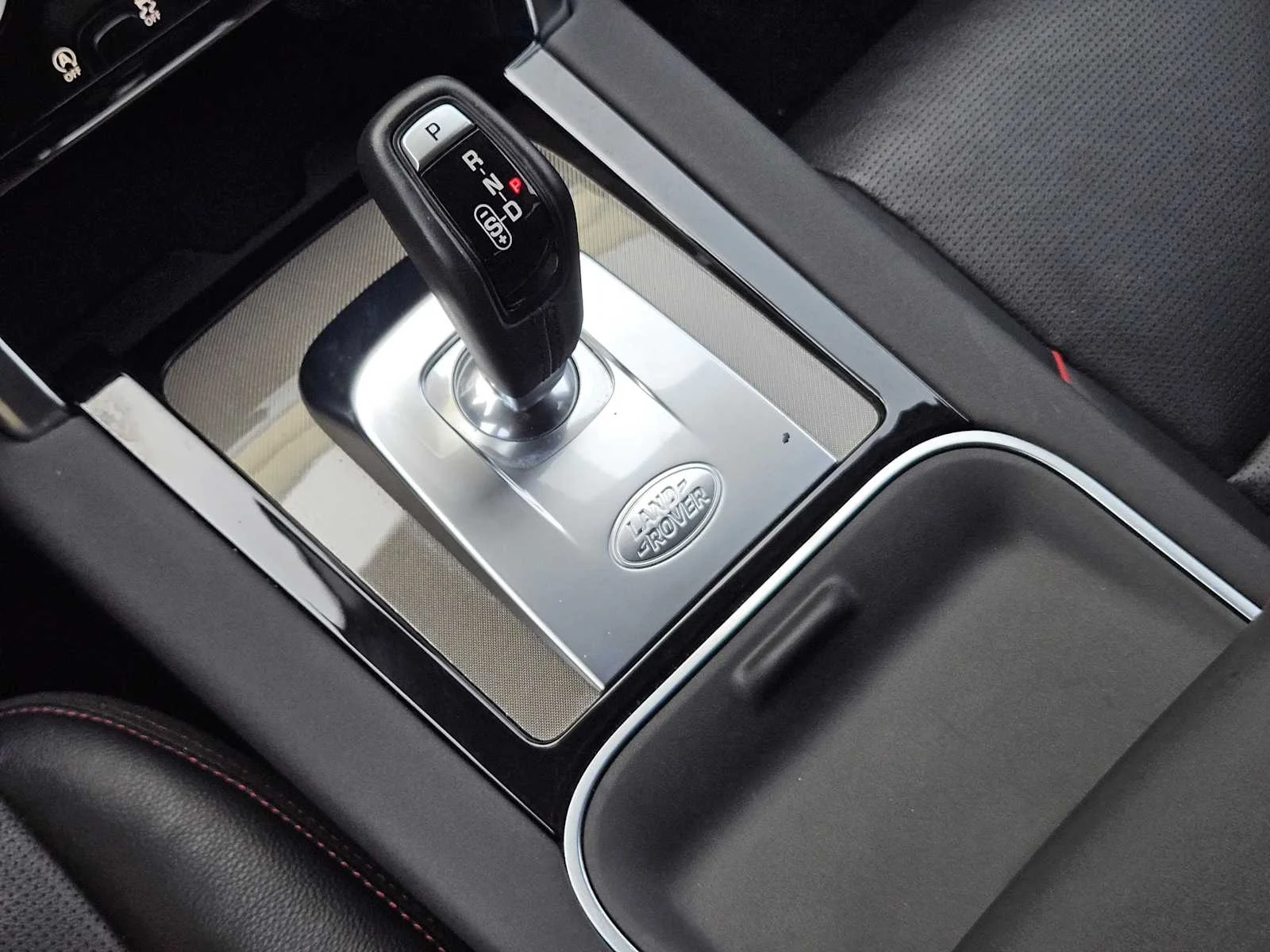 Used 2020 WHITE Land Rover S R-Dynamic image 14