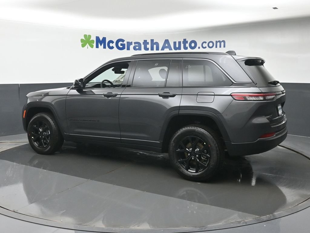 New 2026 Baltic Gray Metallic Clear-Coat Exterior Paint Jeep Altitude image 22