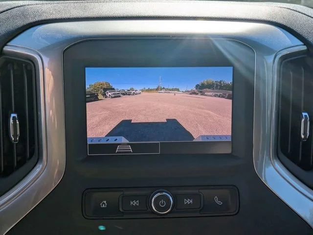 New 2025 Summit White GMC Pro image 24
