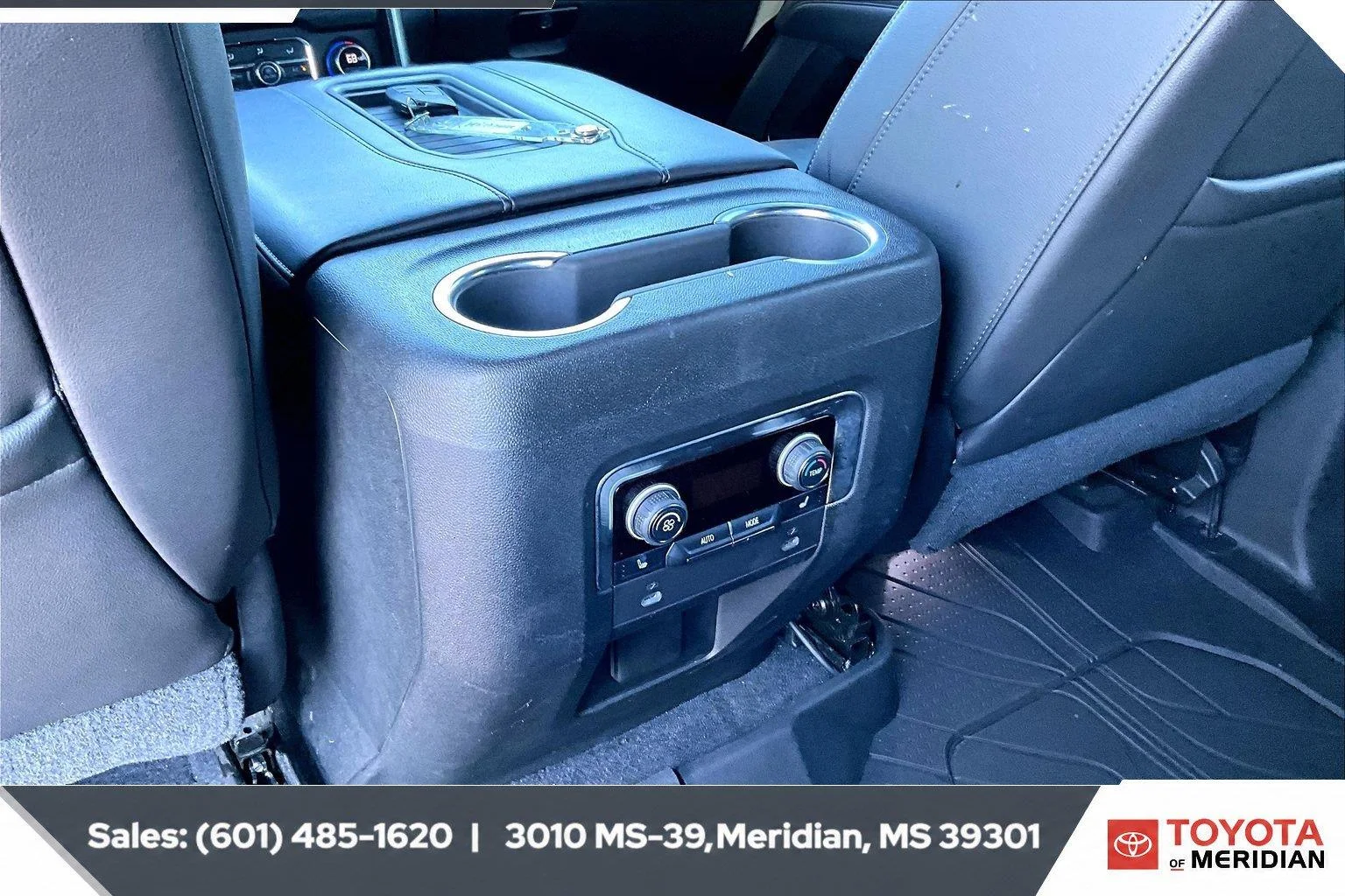 Used 2021 Graywood Metallic Chevrolet Z71 image 25