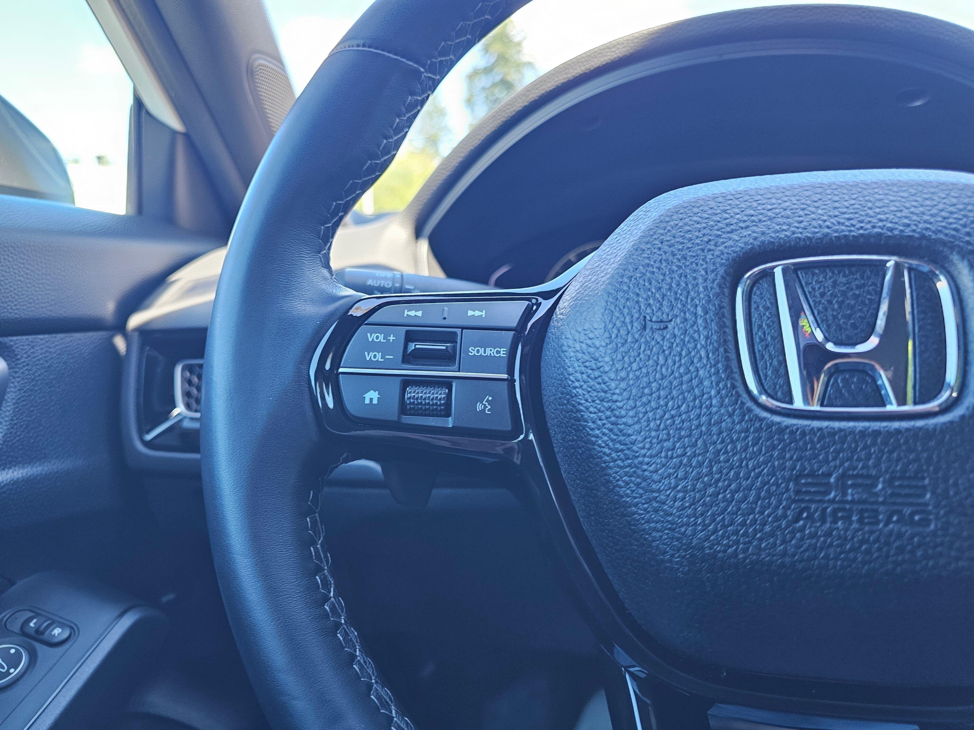 Used 2023 Platinum White Pearl Honda Sport image 31