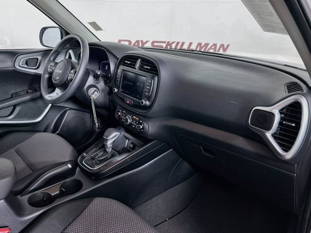 2025 Kia Soul LX - Photo 34