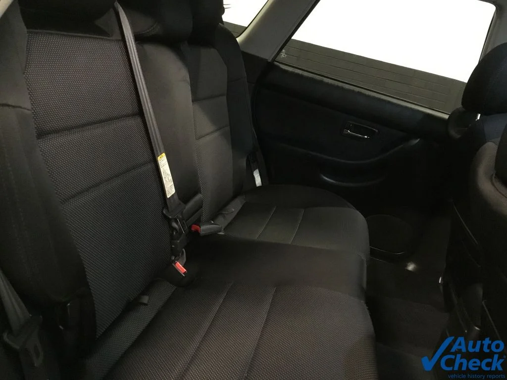 Used 2001 Blue Subaru GT image 29
