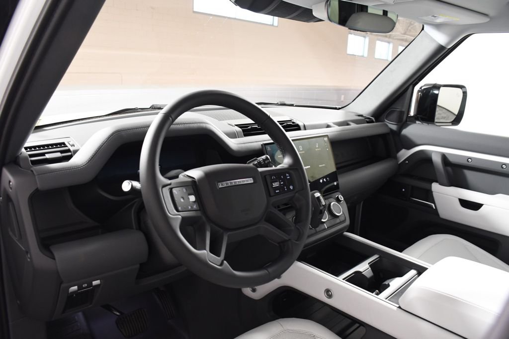 2026 Land Rover Defender S - Photo 12
