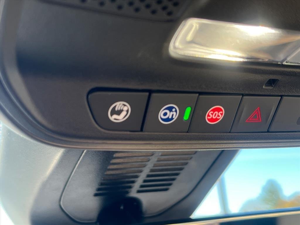 New 2026 Mosaic Black Metallic Chevrolet ACTIV image 18